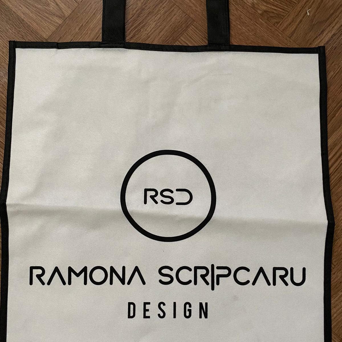 Sacose personalizate pentru cumparaturi